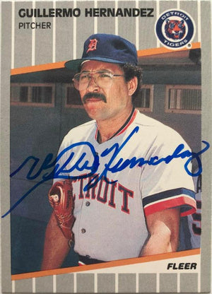 Willie Hernandez Signed 1989 Fleer Baseball Card - Detroit Tigers