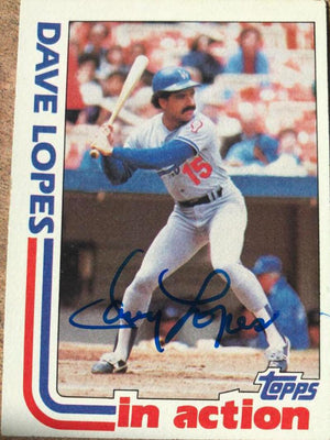 デイビー ロペス署名 1982 トップス イン アクション ベースボール カード - ロサンゼルス ドジャース #741