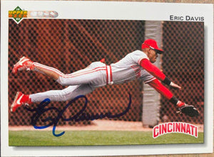 Eric Davis Signed 1992 Upper Deck Baseball Card - Cincinnati Reds #125