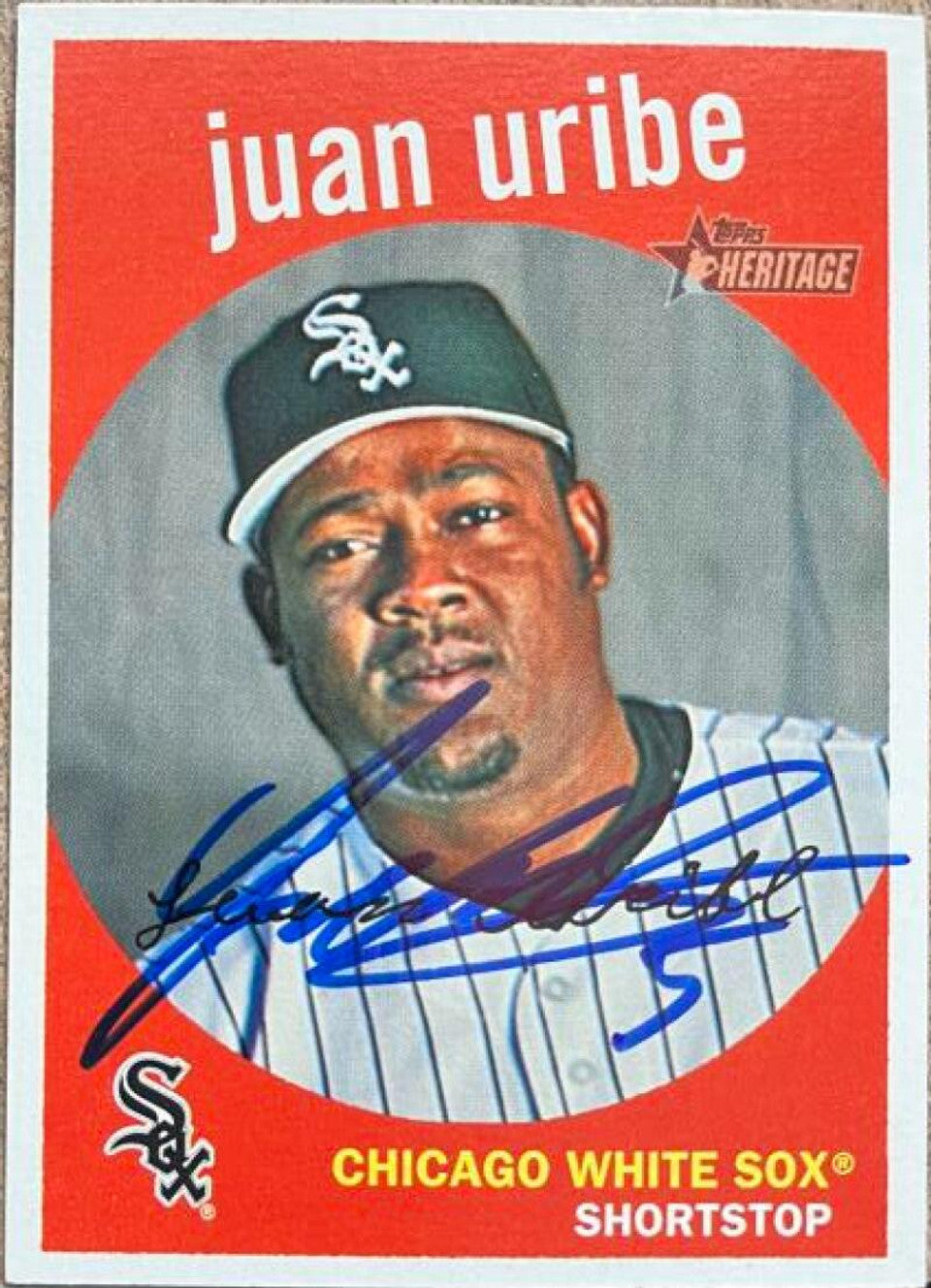 Juan Uribe Signed 2008 Topps Heritage Baseball Card - Chicago White Sox