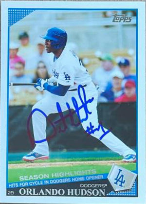 Orlando Hudson Signed 2009 Topps Updates & Highlights Baseball Card - Los Angeles Dodgers