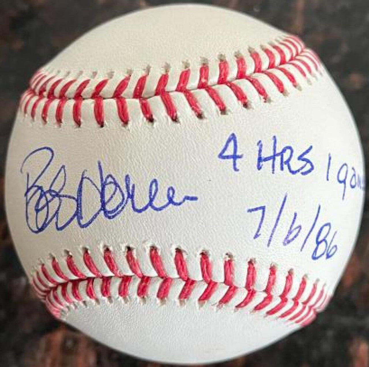 ボブ・ホーナー選手が1試合4HRの記録付きROMLBベースボールにサイン