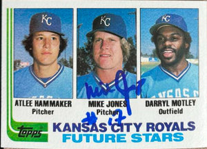 マイク・ジョーンズがサインした 1982 トップスベースボールカード - カンザスシティ・ロイヤルズ