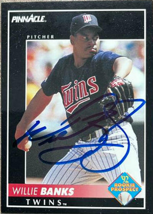 Willie Banks Signed 1992 Pinnacle Baseball Card - Minnesota Twins