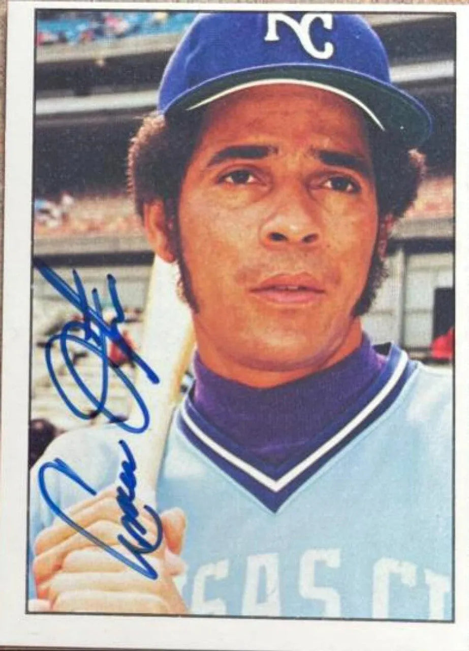 Amos Otis Signed 1976 SSPC Baseball Card - Kansas City Royals