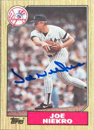 Joe Niekro Signed 1987 Topps Baseball Card - New York Yankees