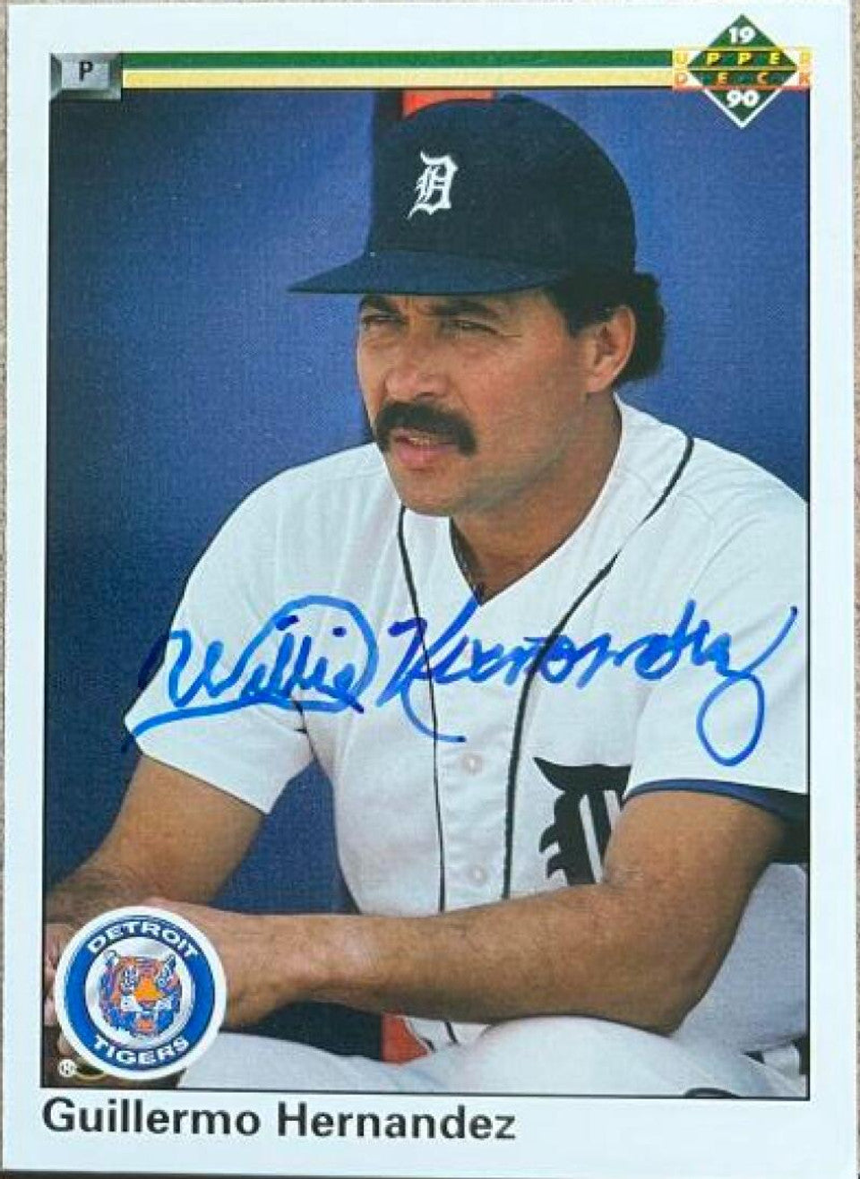 Willie Hernandez Signed 1990 Upper Deck Baseball Card - Detroit Tigers