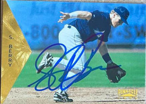 Sean Berry Autographed 1996 Pinnacle Baseball Card - Houston Astros