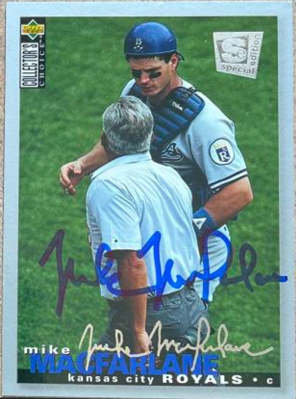 Mike MacFarlane Signed 1995 Collector's Choice SE Silver Signature Baseball Card - Kansas City Royals