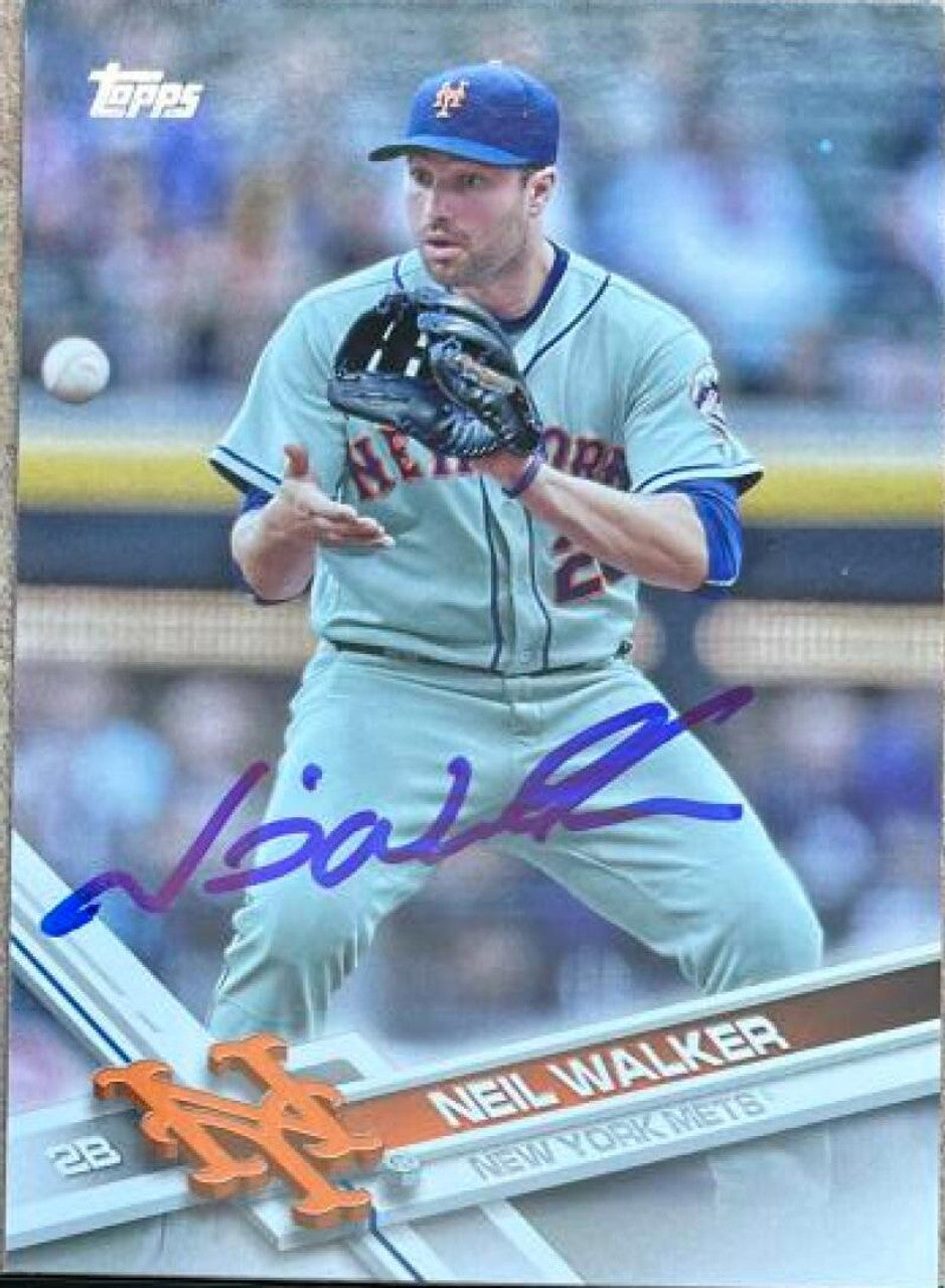 Neil Walker Signed 2017 Topps Baseball Card - New York Mets