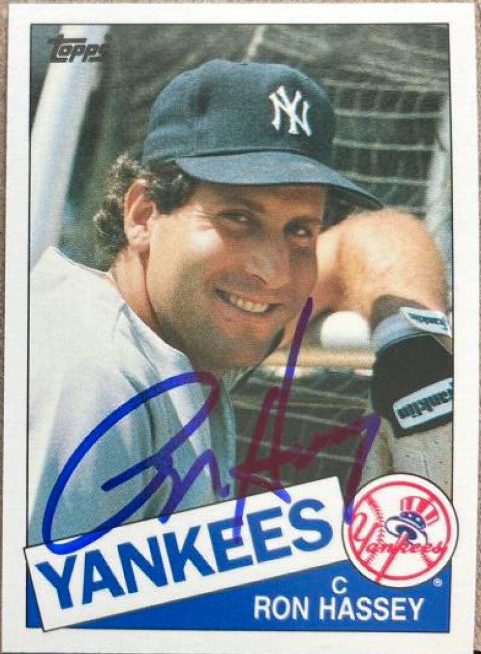 Ron Hassey Signed 1985 Topps Traded Baseball Card - New York Yankees