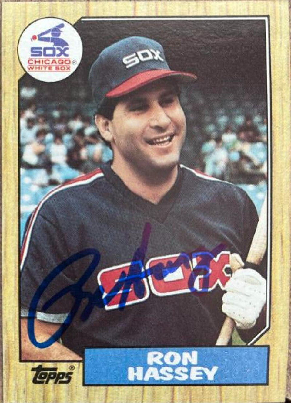 Ron Hassey Signed 1987 Topps Baseball Card - Chicago White Sox