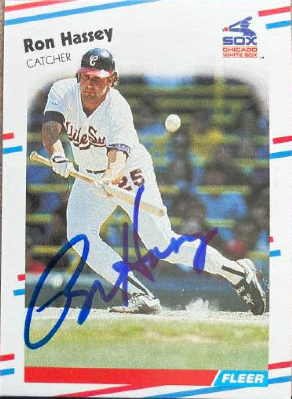 Ron Hassey Signed 1988 Fleer Baseball Card - Chicago White Sox