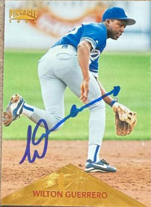 Wilton Guerrero Signed 1996 Pinnacle Baseball Card - Los Angeles Dodgers #383 ROO, RC