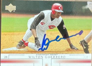 Wilton Guerrero Signed 2002 Upper Deck Baseball Card - Cincinnati Reds #718