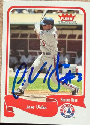 ホセ・ヴィドロ直筆サイン入り 2004 Fleer Tradition ベースボールカード - モントリオール・エクスポズ #321