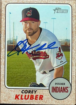 Carte de baseball Topps Heritage 2017 signée par Corey Kluber - Cleveland Indians #181