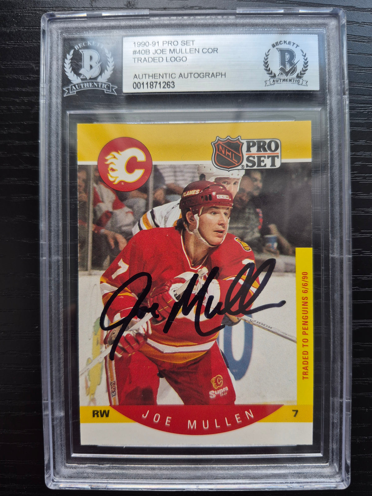 Joe Mullen Signed 1990-91 Pro Set Hockey Card - Calgary Flames - Beckett Authentication