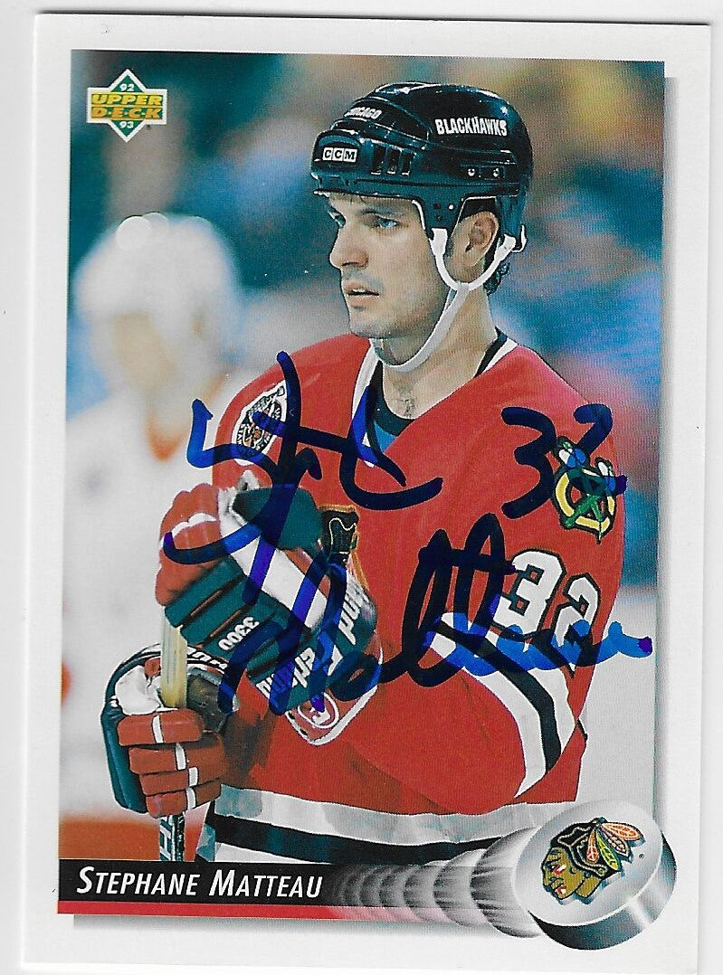 Stephane Matteau Signed 1992-93 Upper Deck Hockey Card - Chicago Blackhawks