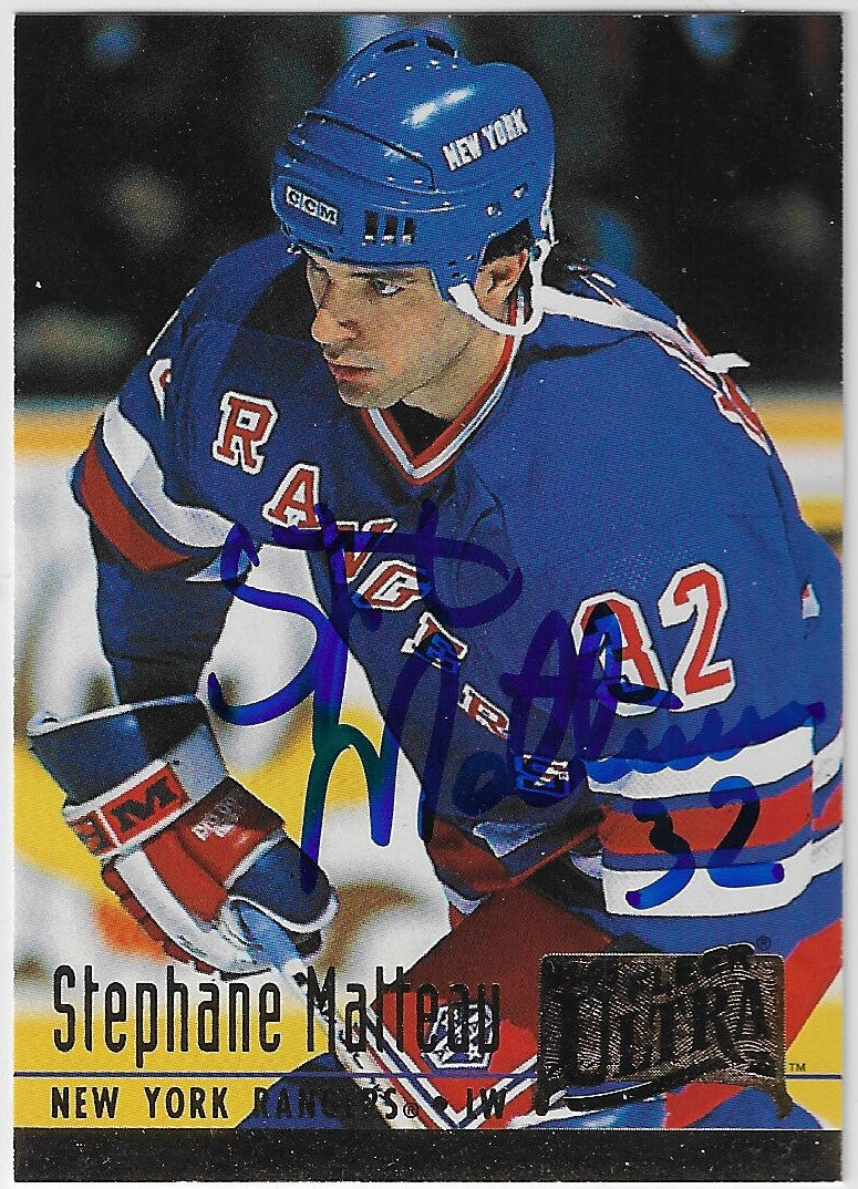 Stephane Matteau Signed 1994-95 Fleer Ultra Hockey Card - New York Rangers