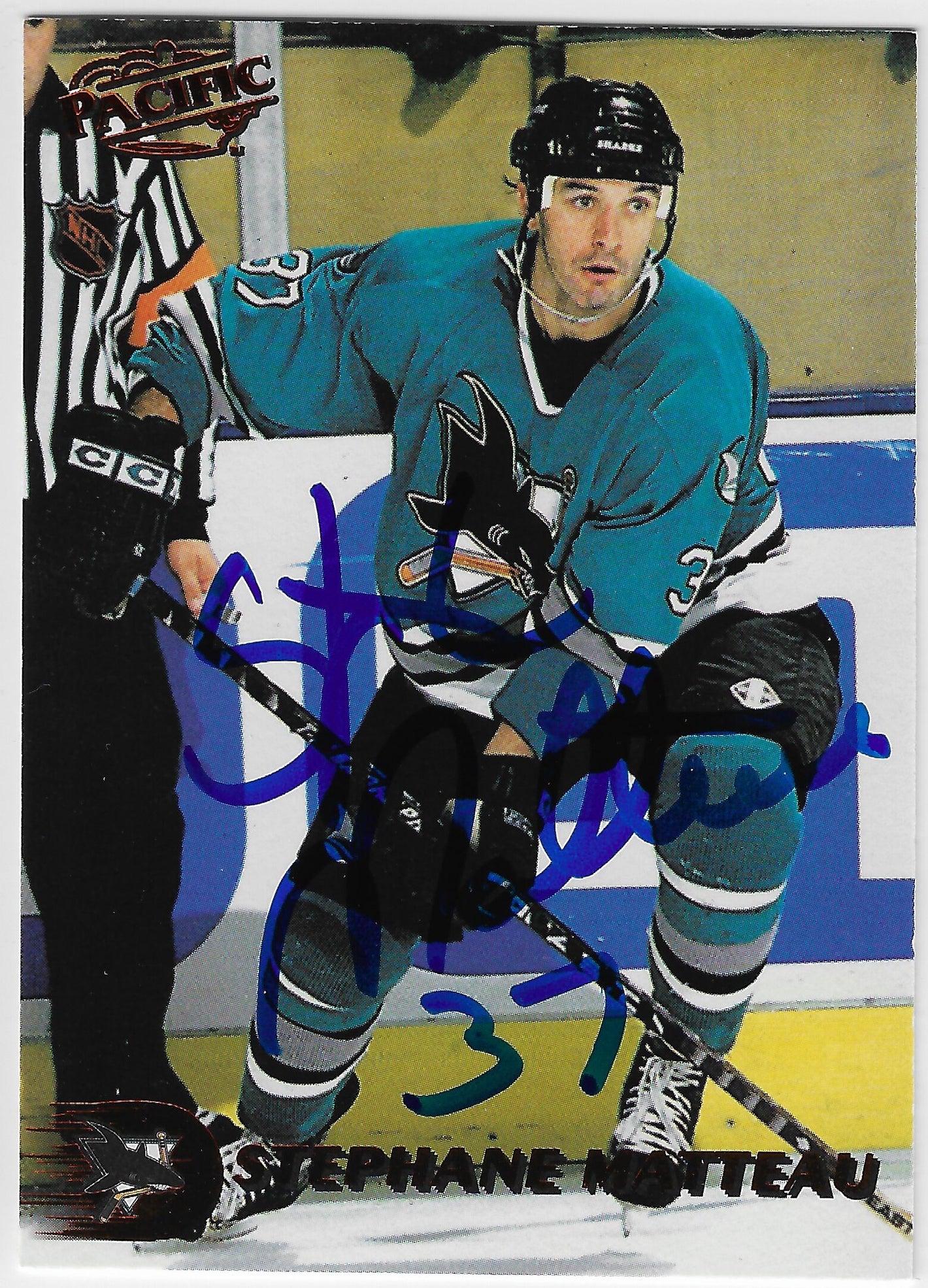 Stephane Matteau Signed 1998-99 Pacific Red Hockey Card - San Jose Sharks