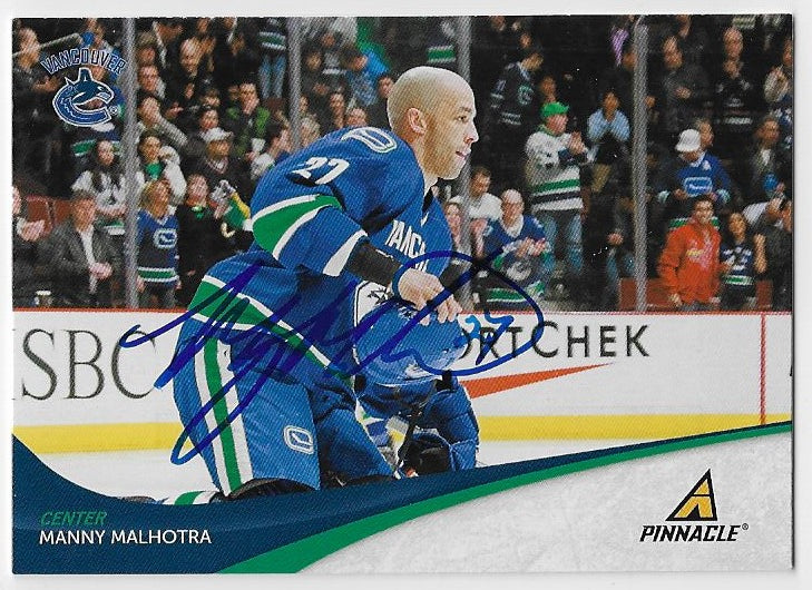Manny Malhotra Signed 2010-11 Pinnacle Hockey Card - Vancouver Canucks