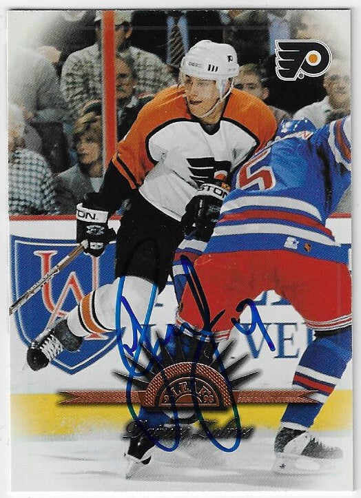 Dainius Zubrus Signed 1997-98 Leaf Hockey Card - Philadelphia Flyers #124