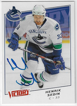 Henrik Sedin Signed 2008-09 Upper Deck Victory Hockey Card - Vancouver Canucks