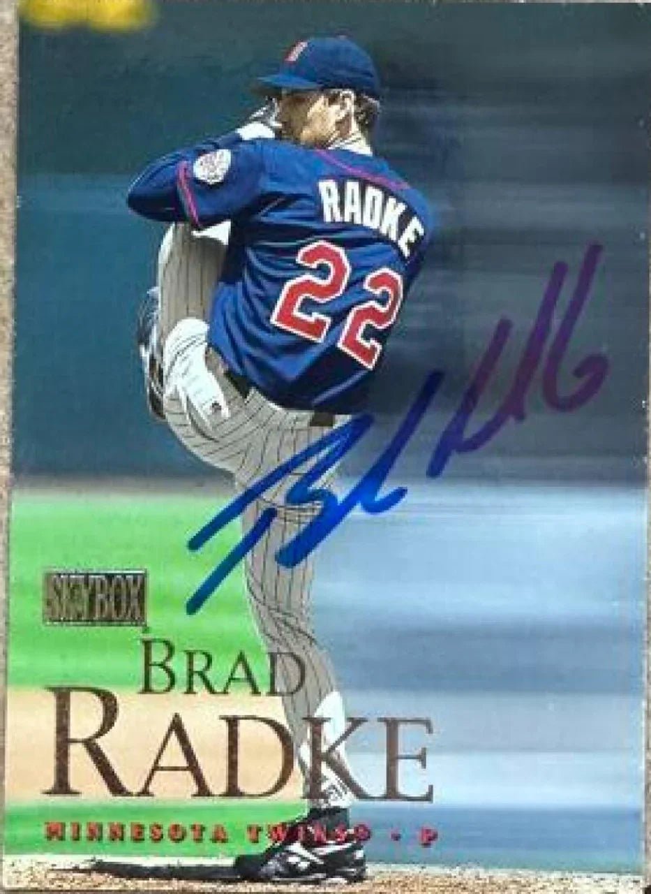 Brad Radke Signed 2000 Skybox Baseball Card - Minnesota Twins