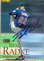 Brad Radke Signed 2000 Skybox Baseball Card - Minnesota Twins