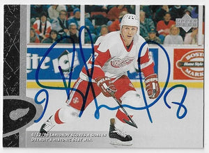Igor Larionov Signed 1996 - 97 Upper Deck Hockey Card - Detroit Red Wings - PastPros