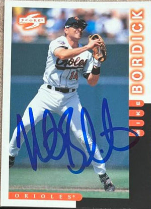 Mike Bordick Signed 1998 Score Baseball Card - Baltimore Orioles