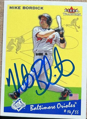 Mike Bordick Signed 2002 Fleer Tradition Baseball Card - Baltimore Orioles