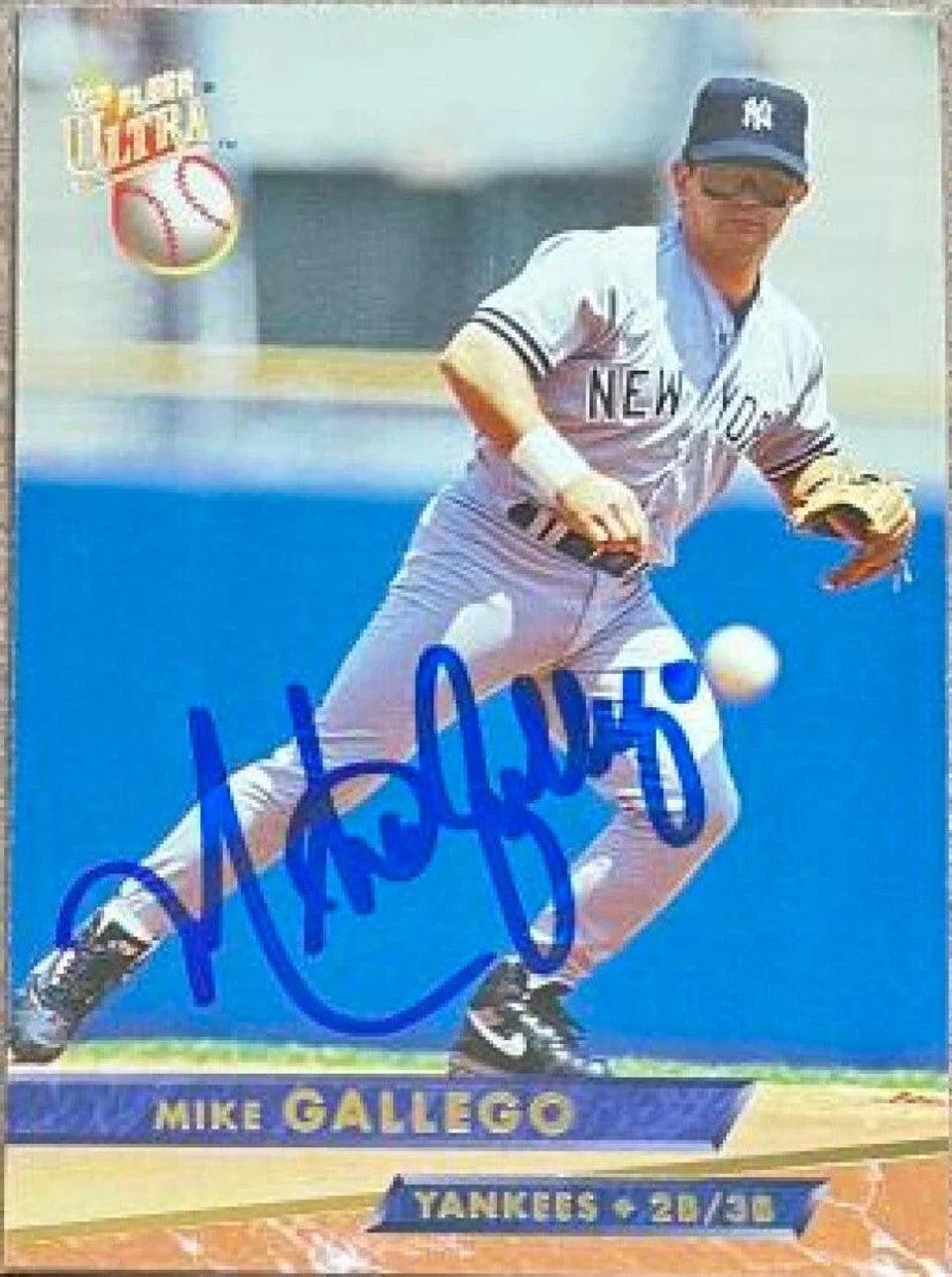 Mike Gallego Signed 1993 Fleer Ultra Baseball Card - New York Yankees