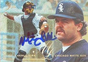 Mike Lavalliere Signed 1995 Flair Baseball Card - Chicago White Sox - PastPros