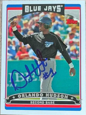 Orlando Hudson Signed 2006 Topps Baseball Card - Toronto Blue Jays #209