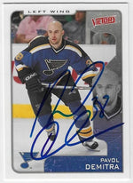 Pavol Demitra Signed 2001-02 Upper Deck Victory Hockey Card - St Louis Blues