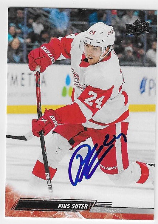 Pius Suter Signed 2022-23 Upper Deck Hockey Card - Detroit Red Wings