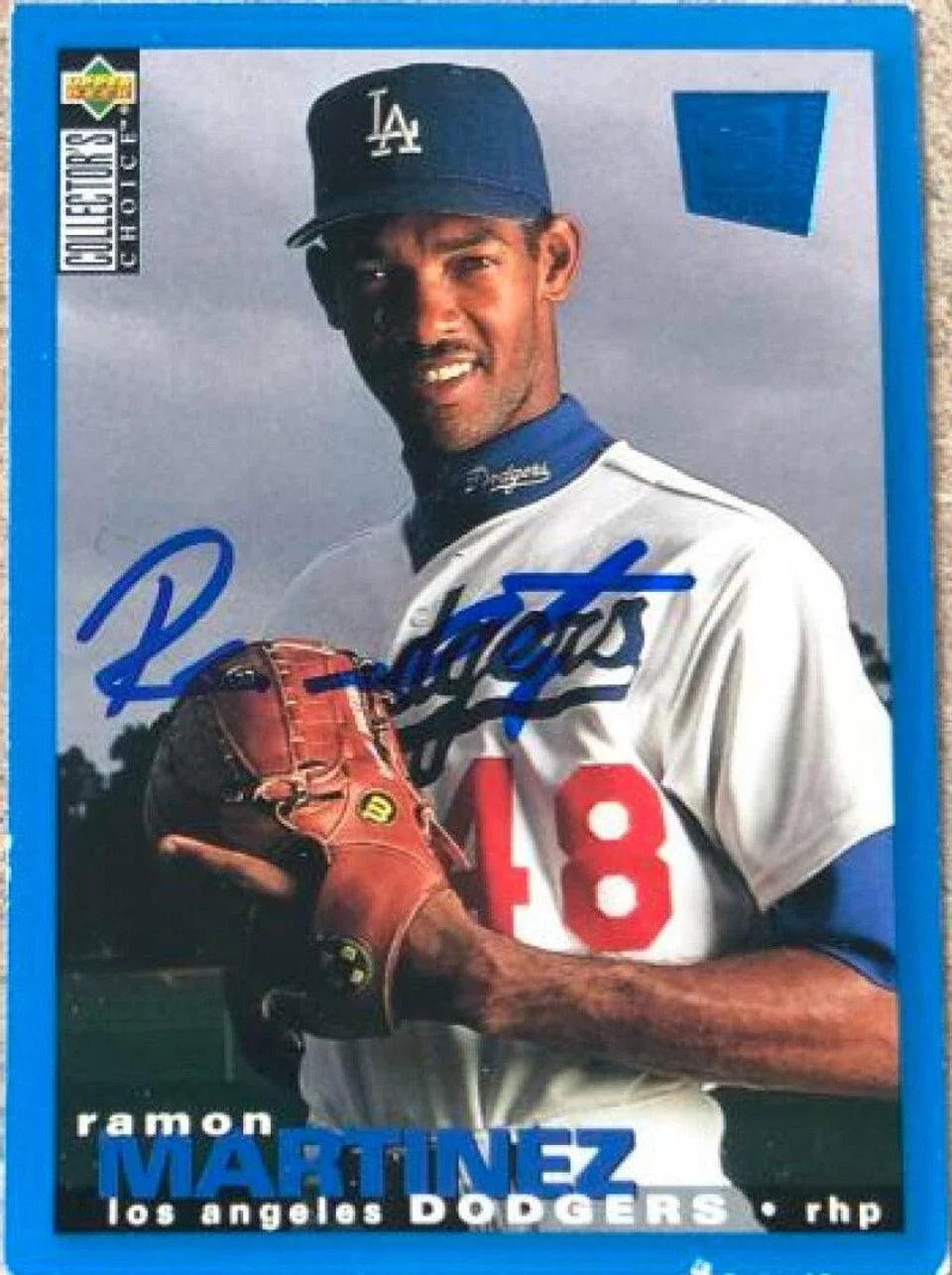 Ramon Martinez Signed 1995 Collector's Choice SE Baseball Card - Los Angeles Dodgers