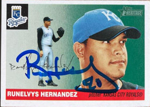 Runelvys Hernandez Signed 2004 Topps Heritage Baseball Card - Kansas City Royals - PastPros