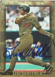 Tim Wallach Signed 1995 Topps Embossed Golden Idols Baseball Card - Los Angeles Dodgers