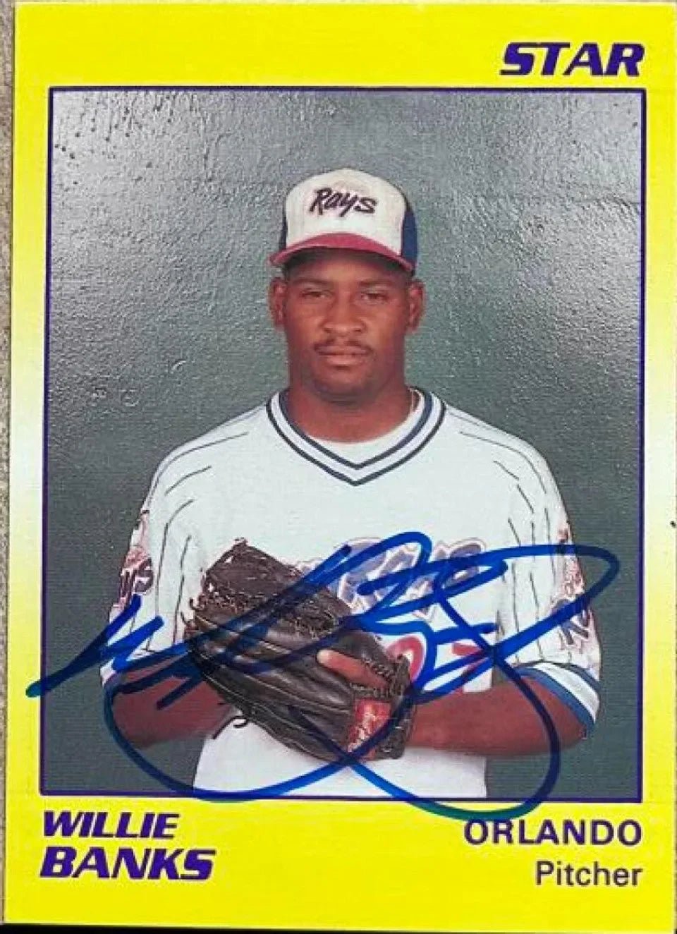 Willie Banks Signed 1990 Star Baseball Card - Orlando SunRays