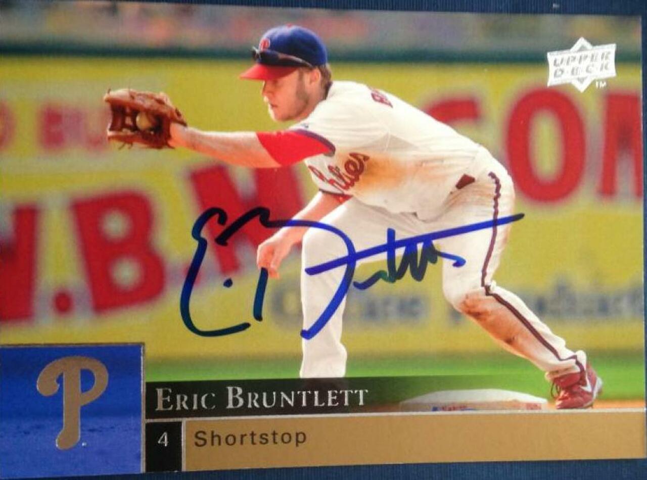 Eric Bruntlett Signed 2009 Upper Deck Baseball Card - Philadelphia Phillies - PastPros