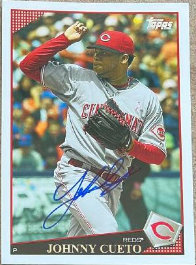 Johnny Cueto Signed 2009 Topps Baseball Card - Cincinnati Reds - PastPros