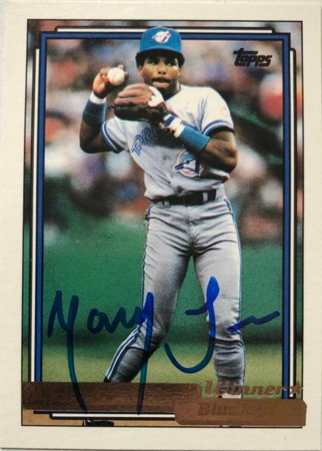 Manny Lee Signed 1992 Topps Gold Winner Baseball Card - Toronto Blue Jays - PastPros