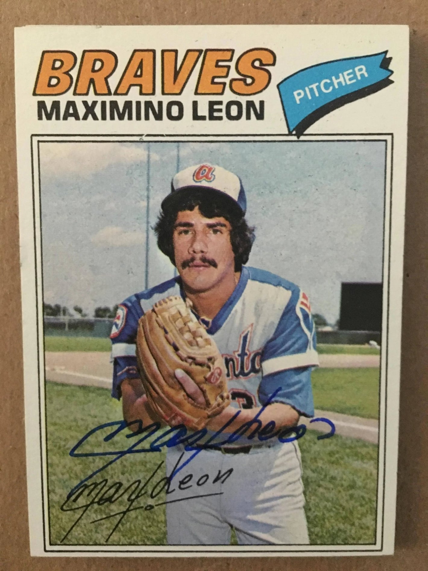 Max Leon Signed 1977 Topps Baseball Card - Atlanta Braves