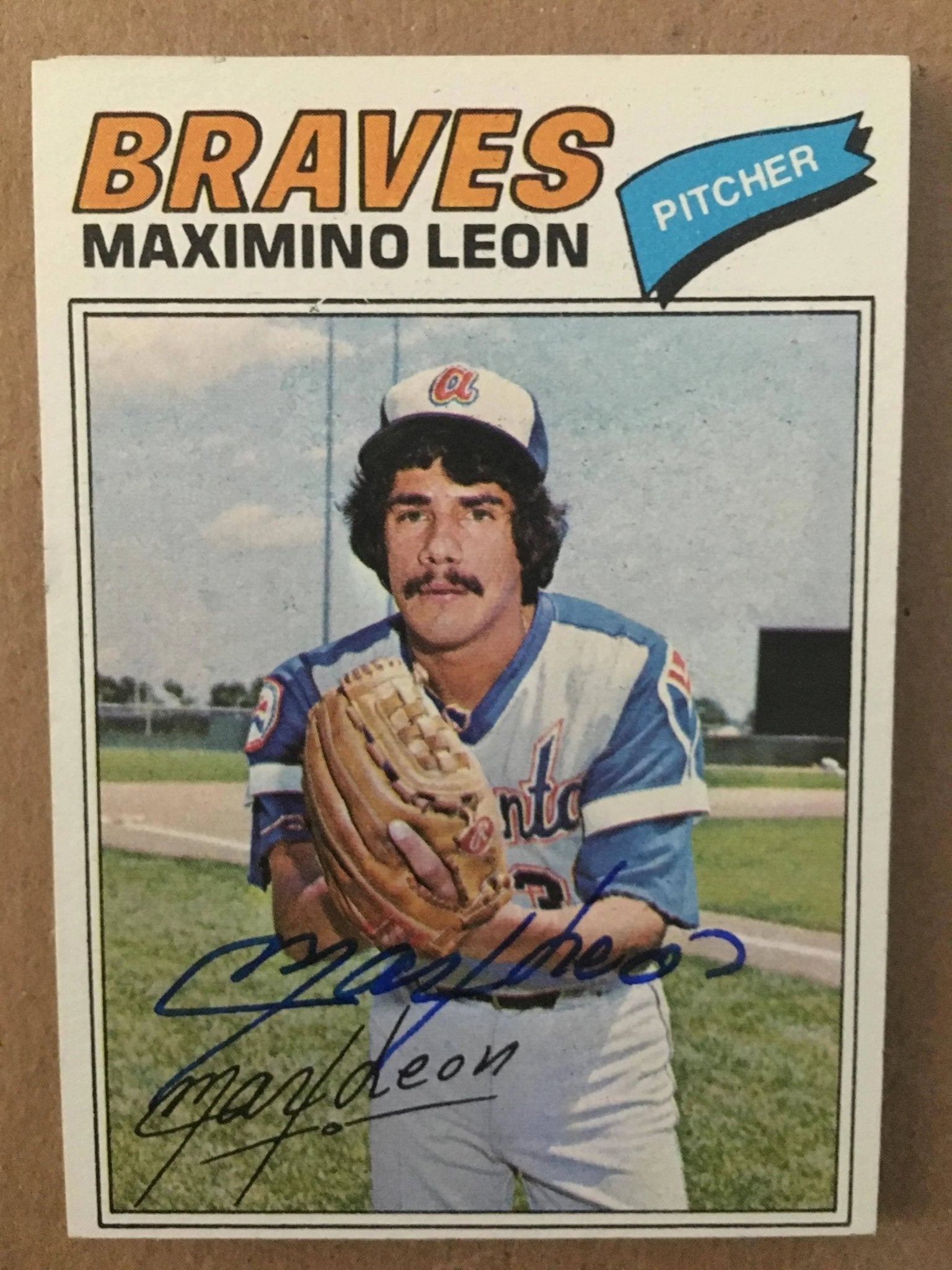 Max Leon Signed 1977 Topps Baseball Card - Atlanta Braves