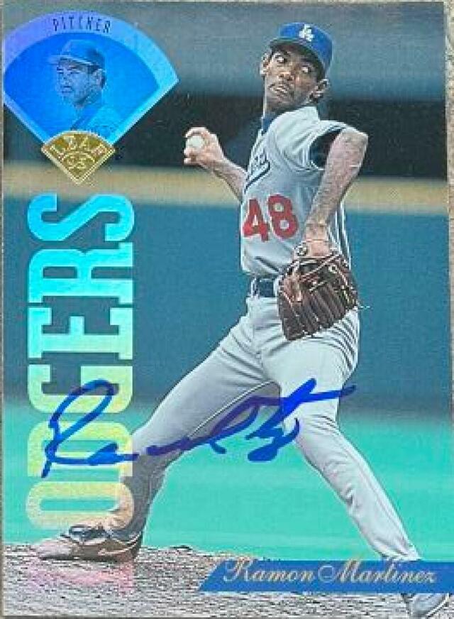 Ramon Martinez Signed 1995 Leaf Baseball Card - Los Angeles Dodgers - PastPros