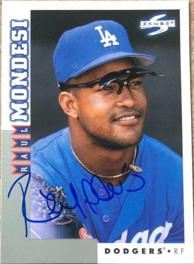 Raul Mondesi Signed 1998 Score Rookie/Traded Baseball Card - Los Angeles Dodgers - PastPros