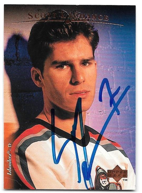 Scott Lachance Signed 1995-96 Upper Deck Hockey Card - New York Islanders - PastPros